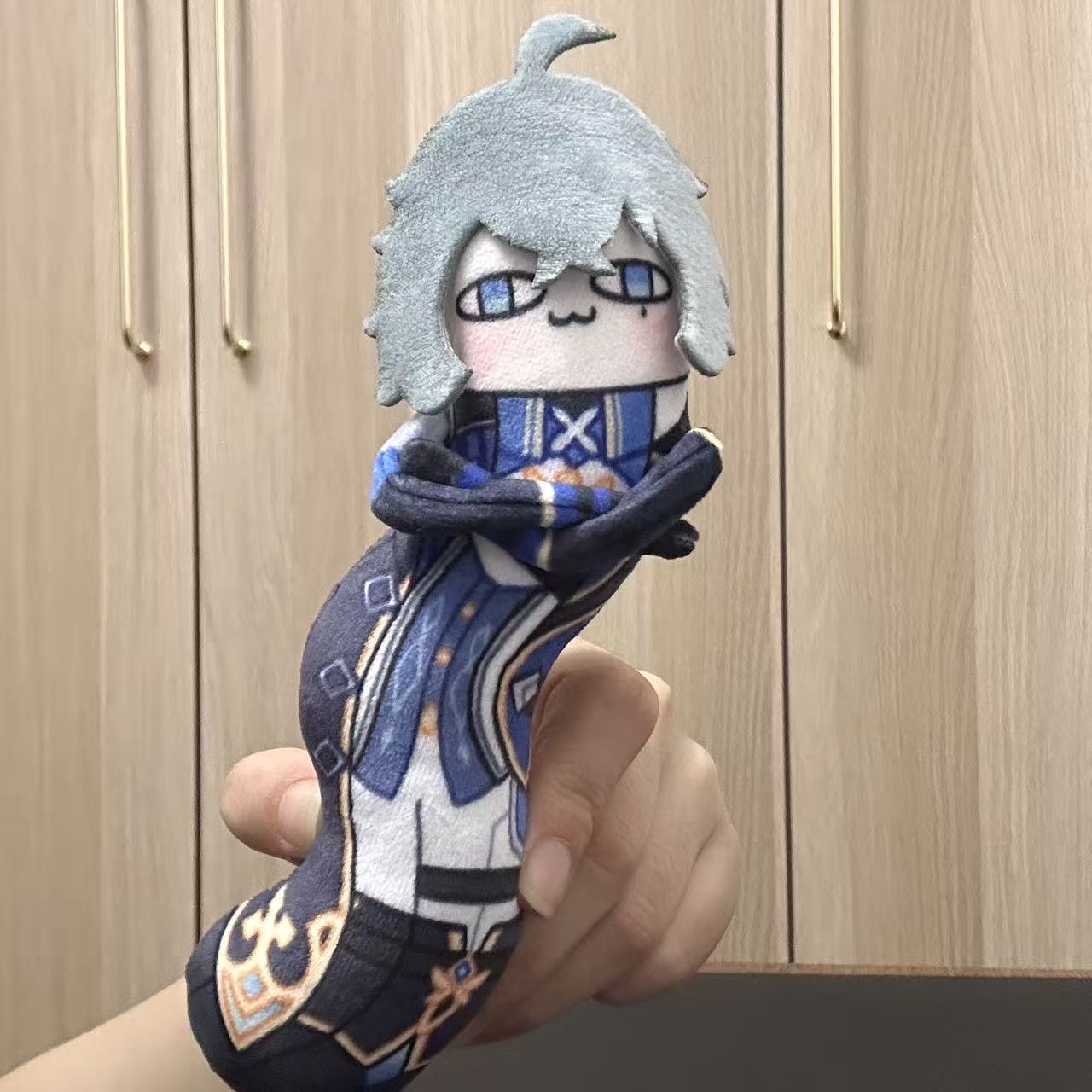 18cm 재미있는 겐신 임팩트 로헨 플러시 장난감 로헨 - Cosplay Plushie Prop 리뷰 및 가격